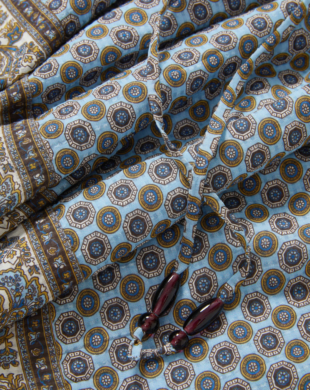 Vilvaldi Scarf-Print Short