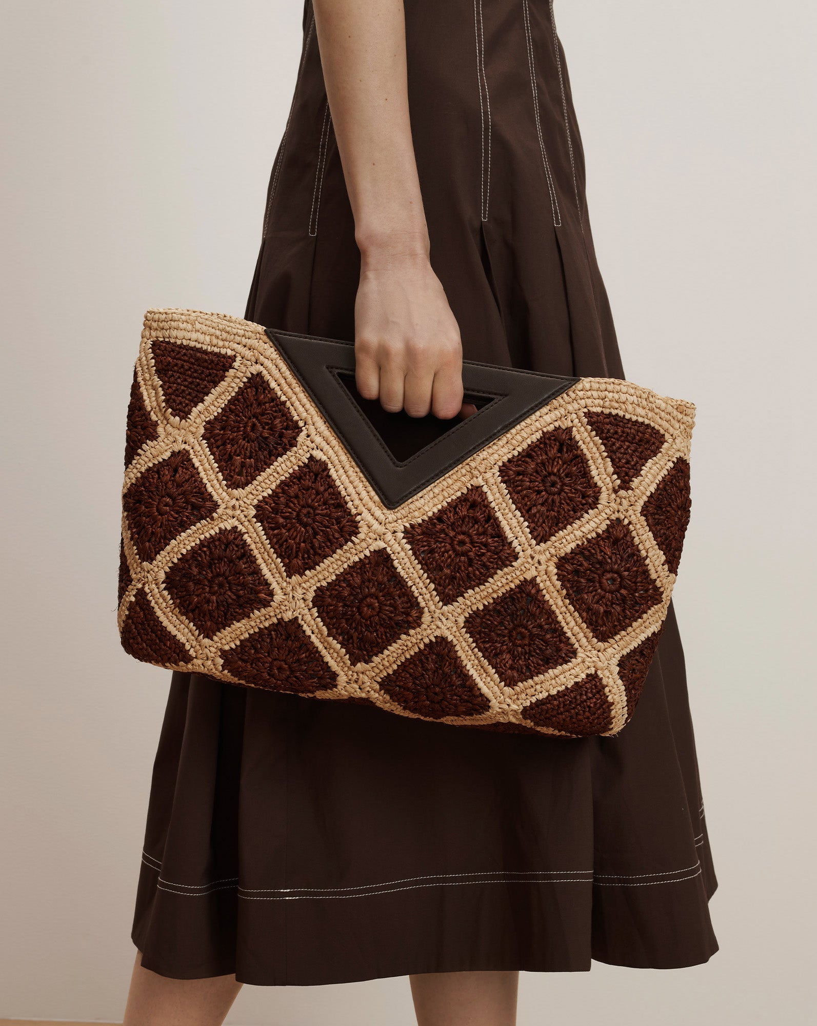 Raffia Vesper Clutch