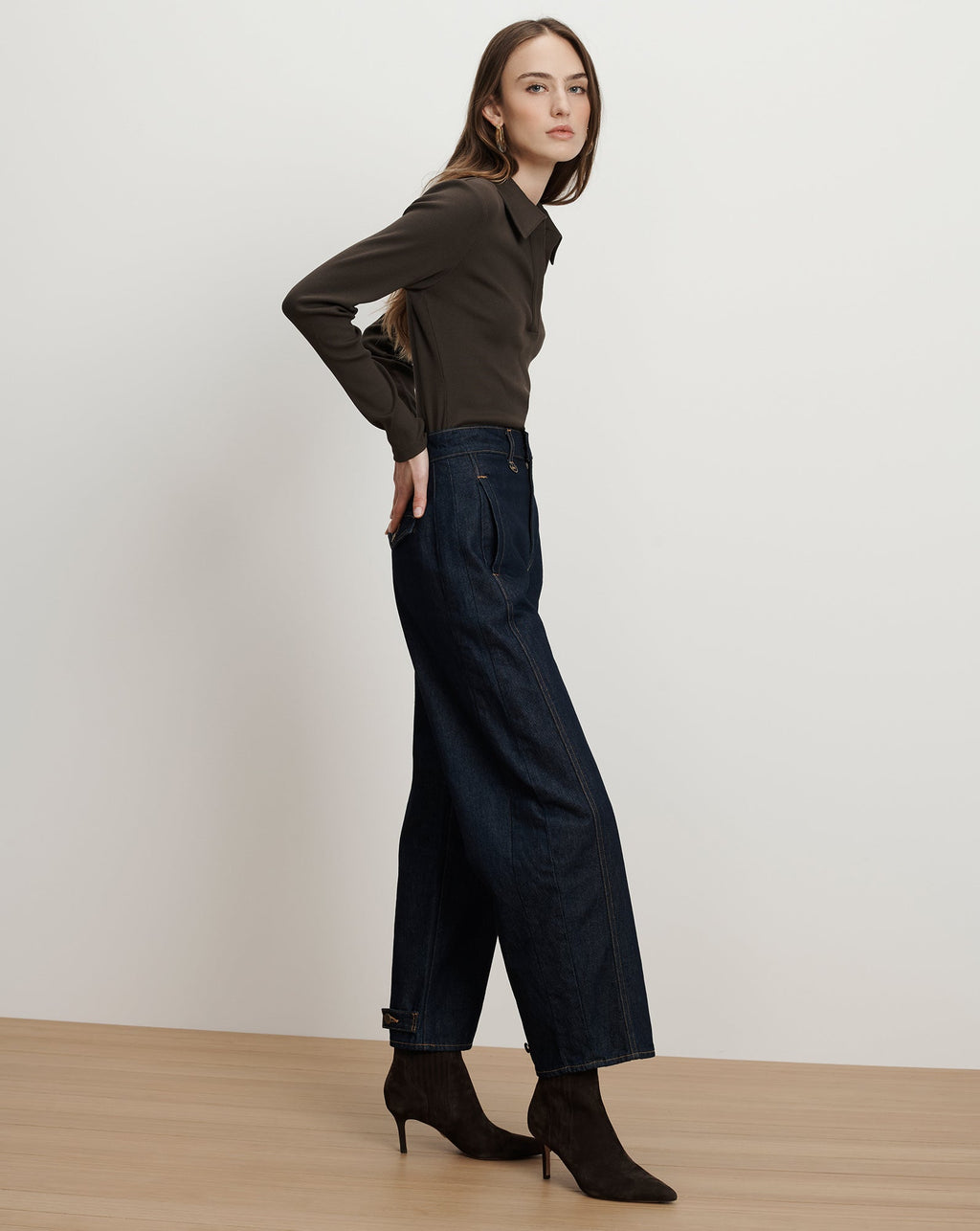 Lisa Mid-Heel Ankle Boot